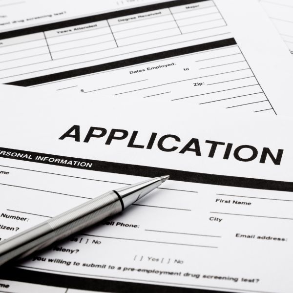 Home Office planuje podwyższenie opłat&nbsp;imigracyjnych.